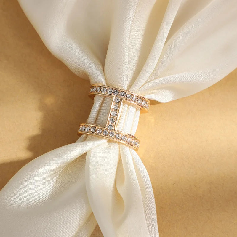 Luxury Rhinestone Letter Brooch Pin for Scarf Brooches Women Hijab Pins Buckle Shawls Clothes Dress Accessories for Women