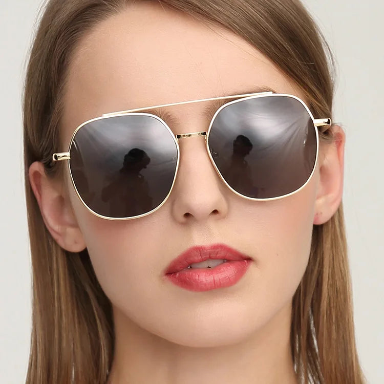 Wholesale Trendy High Quality Men's UV Protected Polarized Sunglasses Light Stainless Steel Square Vintage Custom Lens Cycling