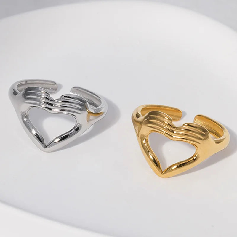 Beimai OEM Ring Titanium Steel Non-fading Heart Palm Couple Rings