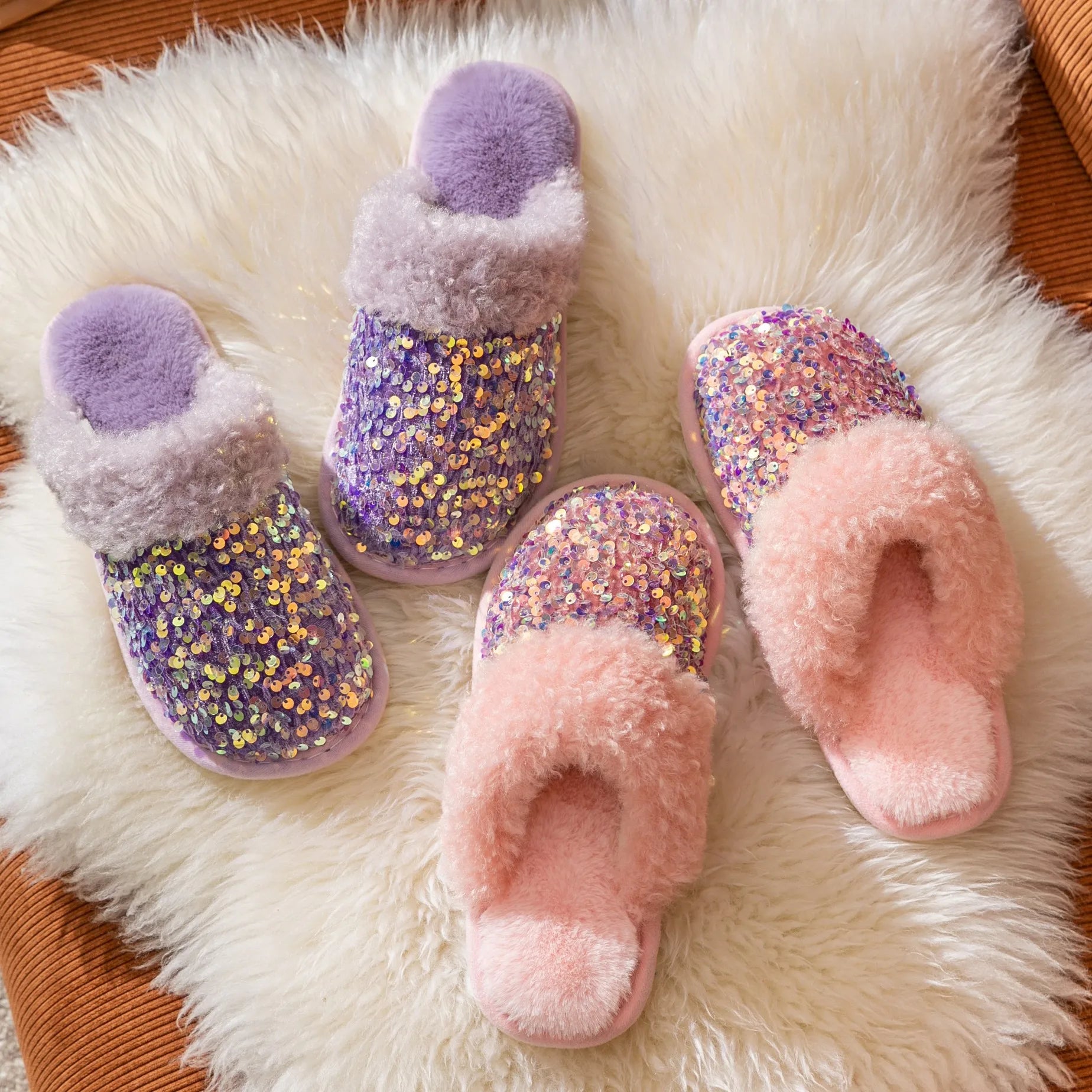 MIO Winter Fashion Plush Cozy Sole Plush Slippers Shiny Sequin Home Slippers Warm Indoor Soft Anti Slip Slippers for Women