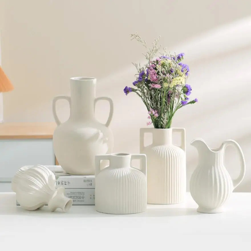 Creative Home Craft Decoration White Nordic Modern Dry Flower Ceramic Vase for Hotel & Home Decor