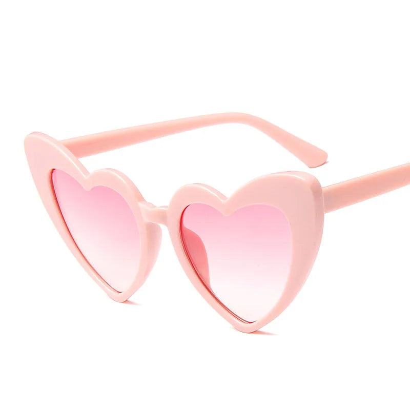 Fashion Popular Custom logo Solid Color Plastic Frame Uv 400 Sunglasses love Heart Sunglasses Shaped Sun Glasses