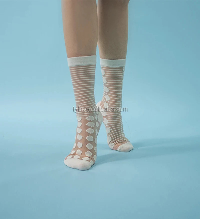 FYNW-0280 Anti-Slip Sheer Mesh Transparent Socks Women-Lace Standard Thickness Fishnet See Ankle Crew Sock Autumn Daily Use