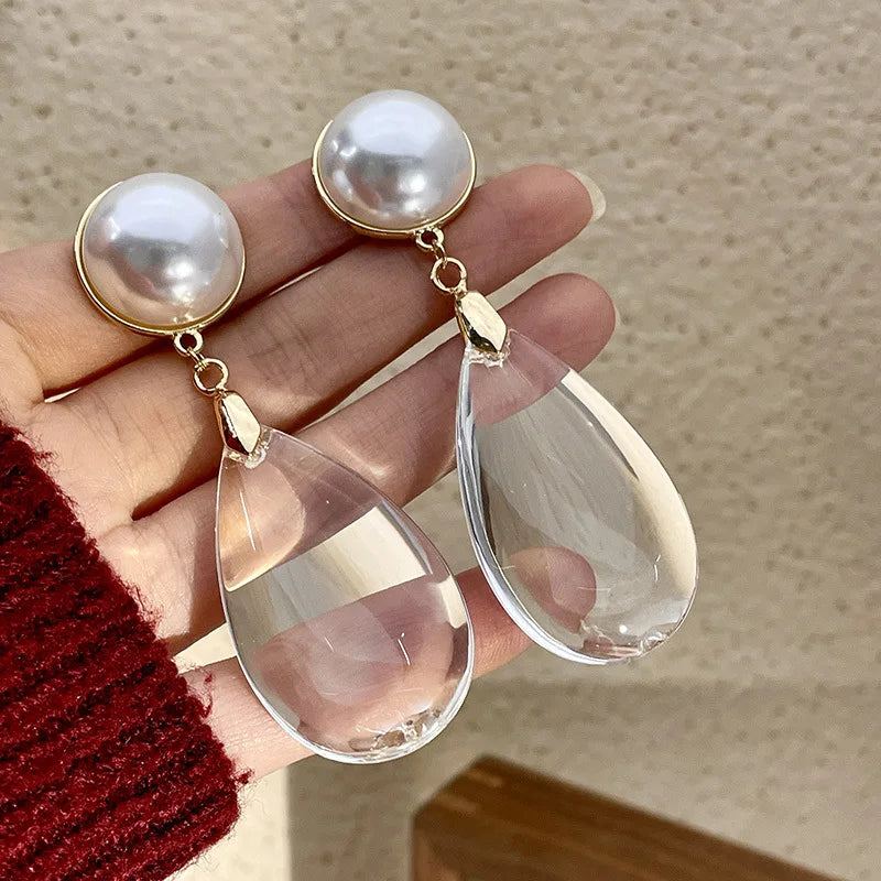 2023 New Arrival Fashion Jewelry Medieval Exaggerated Transparent Water Drop Earrings Women's Long Pearl Teardrop Gold Earrings