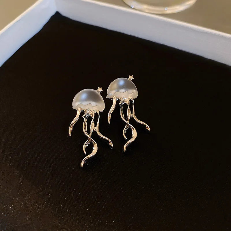 Wholesale Fashion Transparent Matte Crystal Earrings Octopus Deep-Sea Jellyfish Stud Earrings for Women Jewelry Gifts