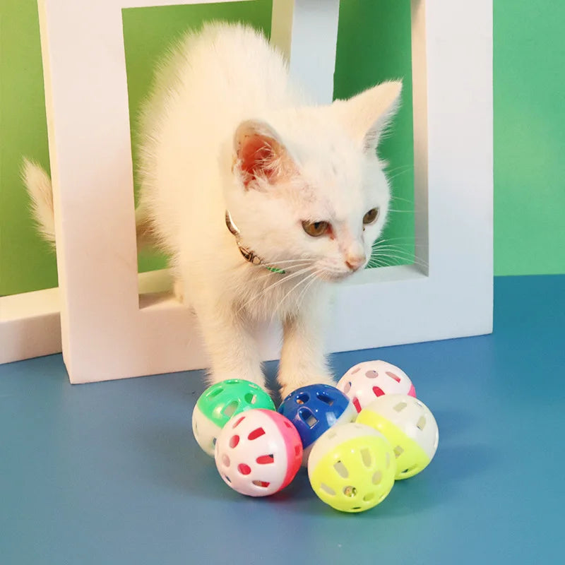 Wholesale Pet Supplies Cat Teaser Ball Round Hollow Plastic Ball Pet Cat Toy with Sound Bell
