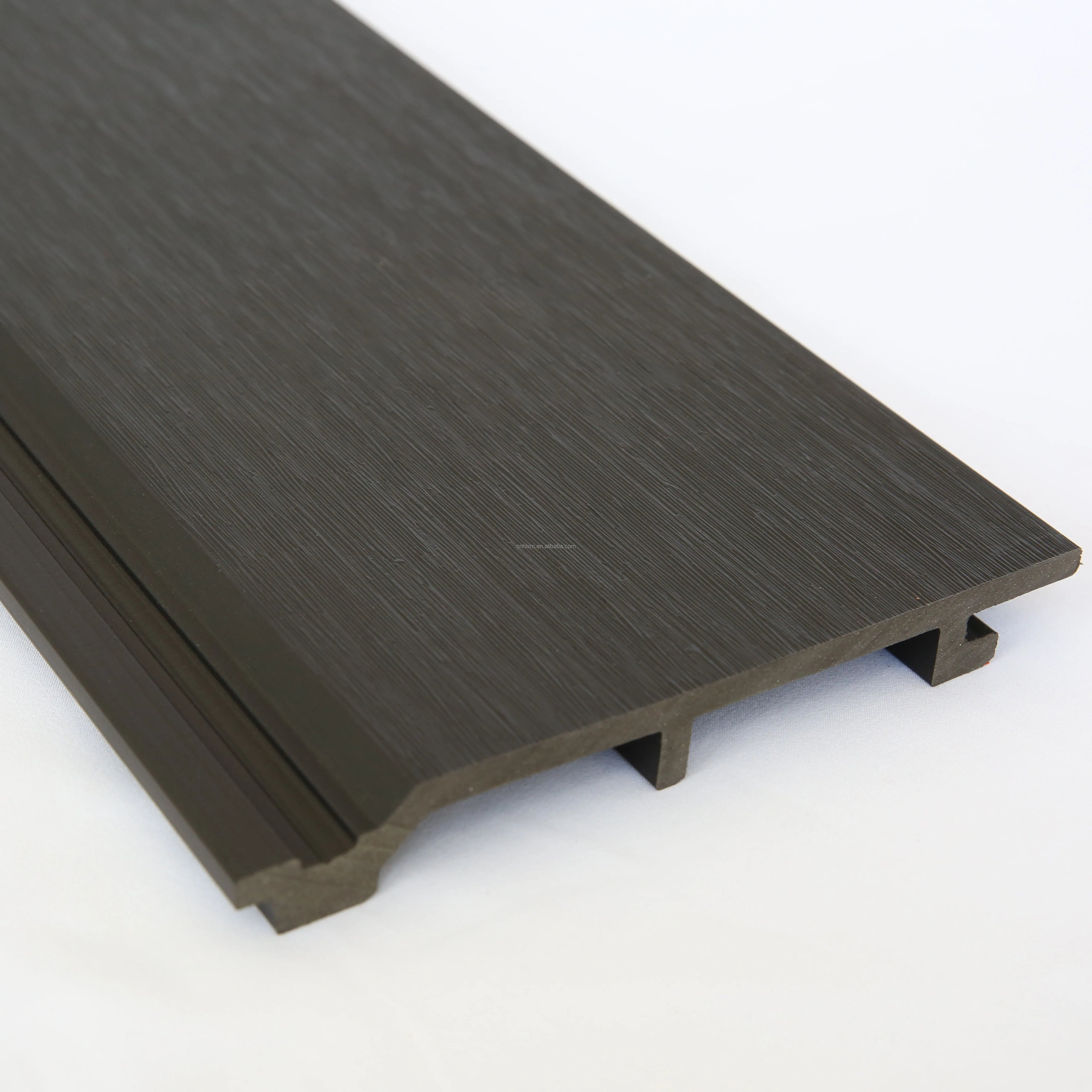 Modern Waterproof Weather-Resistant Composite Wall Panel Environment-Friendly Timber WPC Cladding Outdoor Exterior Smooth Design