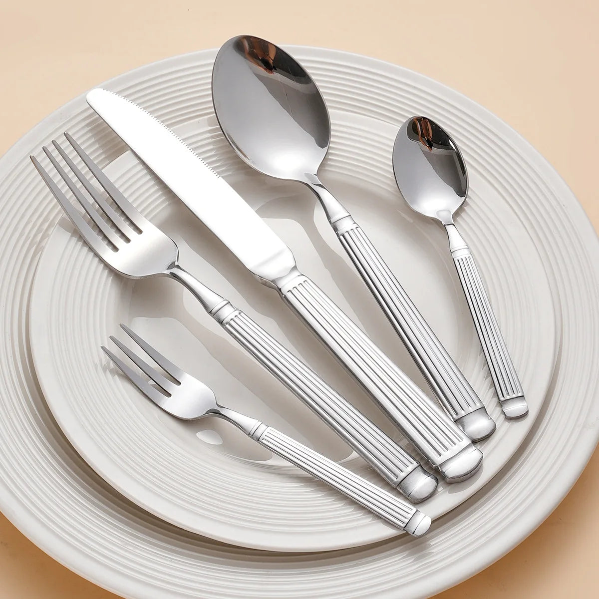 Hot Selling Roman Column Stainless Steel Cutlery Set Restaurant Knife Fork Spoon Light Luxury Mirror Silverware Cutlery Set