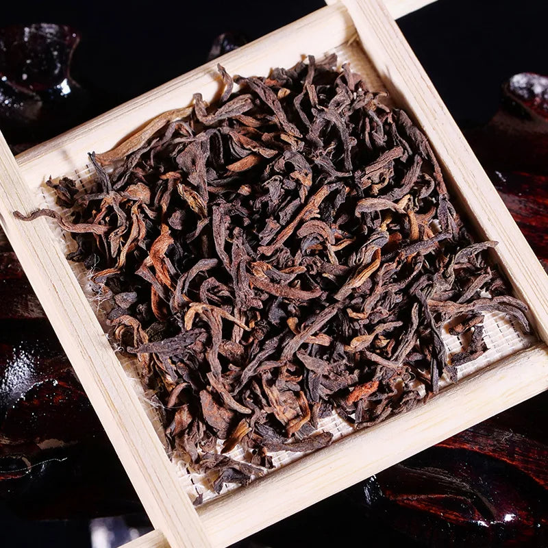 Hot Sale Private Label High Mountain Ripe Yunnan Qizi Cha Bing Healthy Raw Puer Tea in Bulk