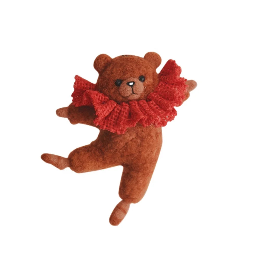 2026 DIY Handmade Novelty Folk Art Wool Felt Crafts Supply Set Dancing Bear Adorable 3D Animal Europe Tiktok Hot Selling Needle