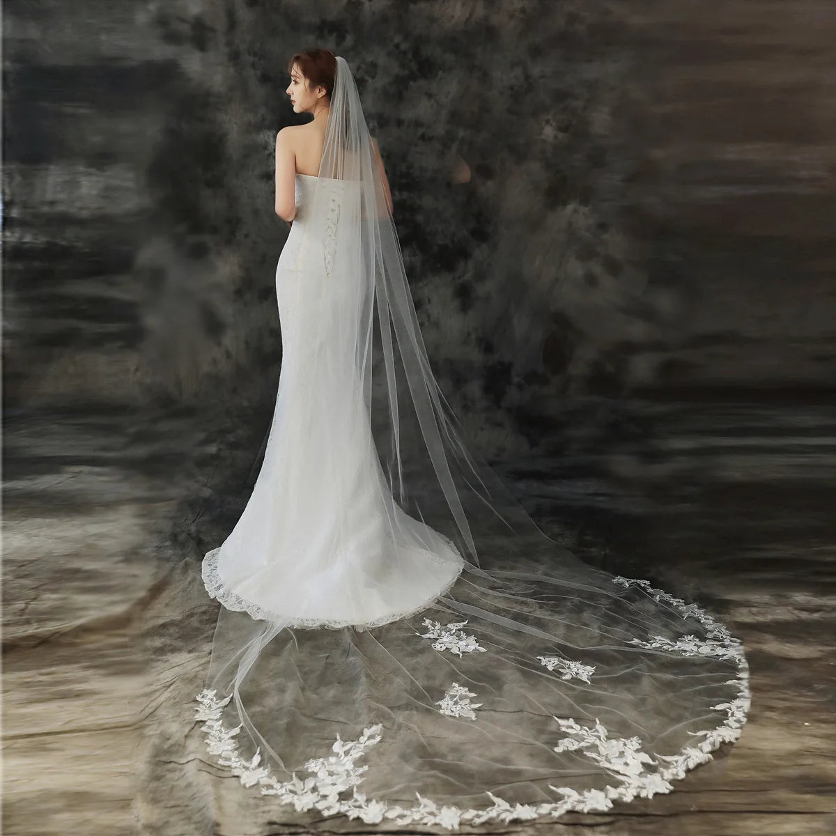 ROMANTIC Long Style New Style Lady Beautiful Tulle Wedding Bridal Veil Lace Wedding Veil Wholesale