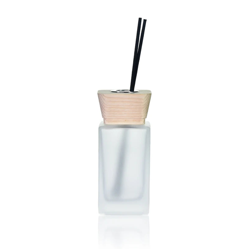 Wholesale Luxury square Black Reed Diffuser Empty Bottle 100ml 200ml 500ml Frosted Scent Diffuser Bottle with Wooden Lid