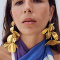 New Design Bohemian Vintage Metal Gold Big Pearl Flower Earrings Long Tassel Crystal Floral Drop Earrings Wedding Accessories