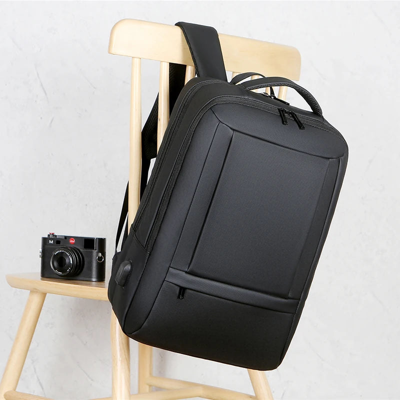 2023 Wholesale Usb Charging Men Business 15.6 Inch Laptop Bags Waterproof College Laptop Backpack