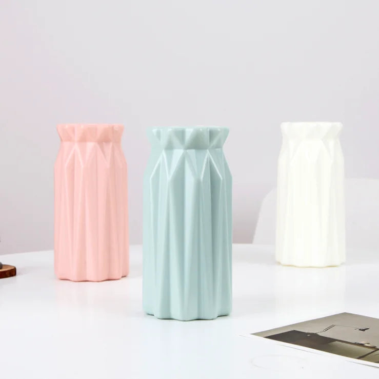 Nordic Decoration Plastic Vase for Flowers Origami Plastic Vase Ceramic-like Flower Arrangement Container
