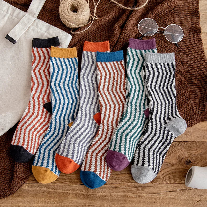 Customized Double Needle Double Way Japanese Solid Color Wave Pattern Combed Cotton Mid Tube Warm Women'S Stacked Socks