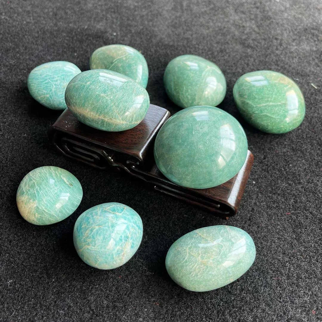 Wholesale Natural Palm Stone Pocket Energ Palm Amazonite Stone