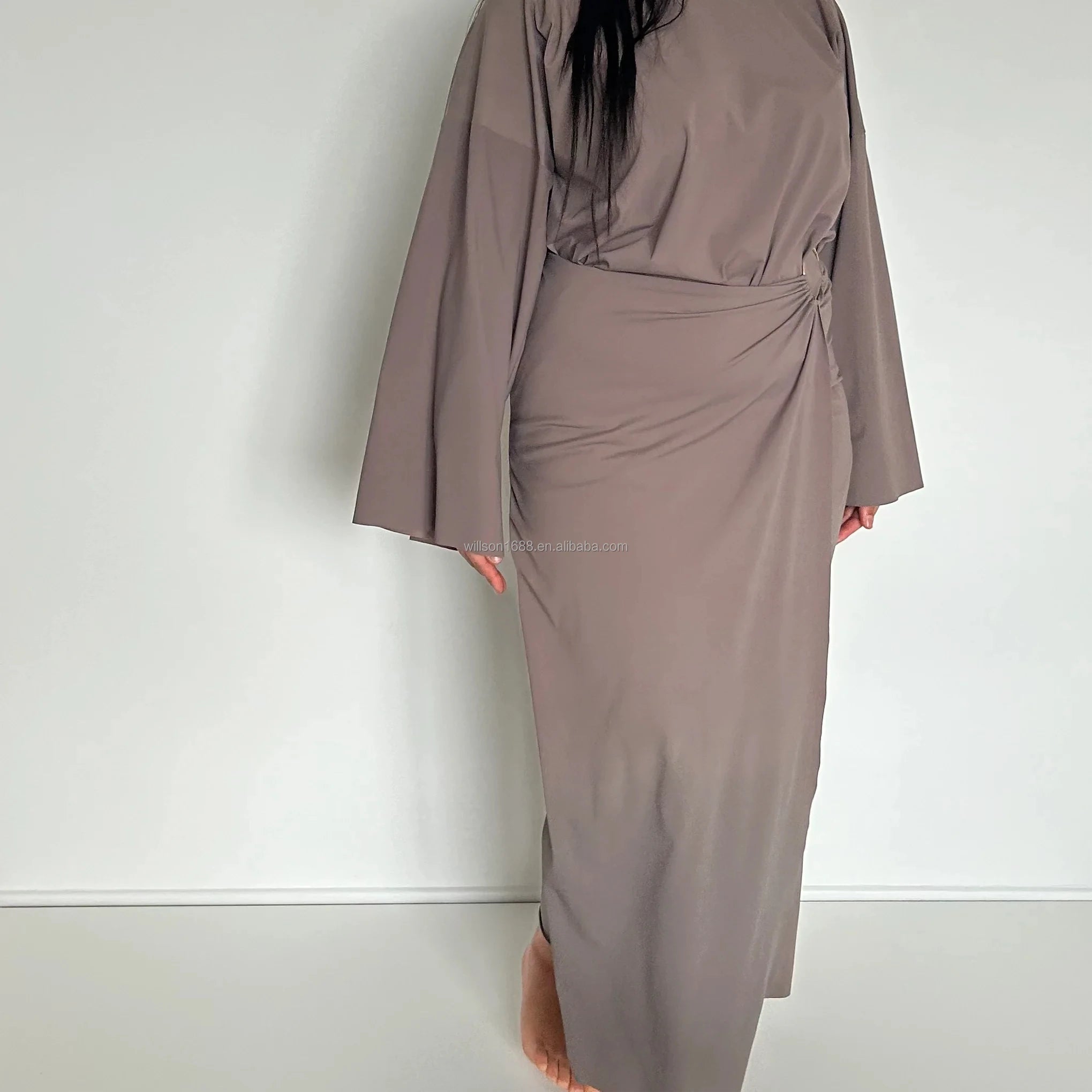 Elegant Modest Sportswear Set Burkini Top Leggings Wrap Skirt Luxurious Quick-Drying Fabric