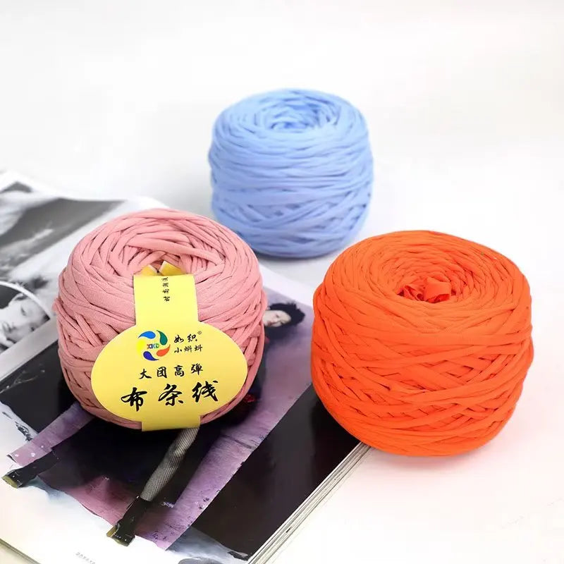 Wholesale 300g T-shirt Yarn Polyester High Elasticity Thread Crochet Bag Spaghetti t Shirt Yarn