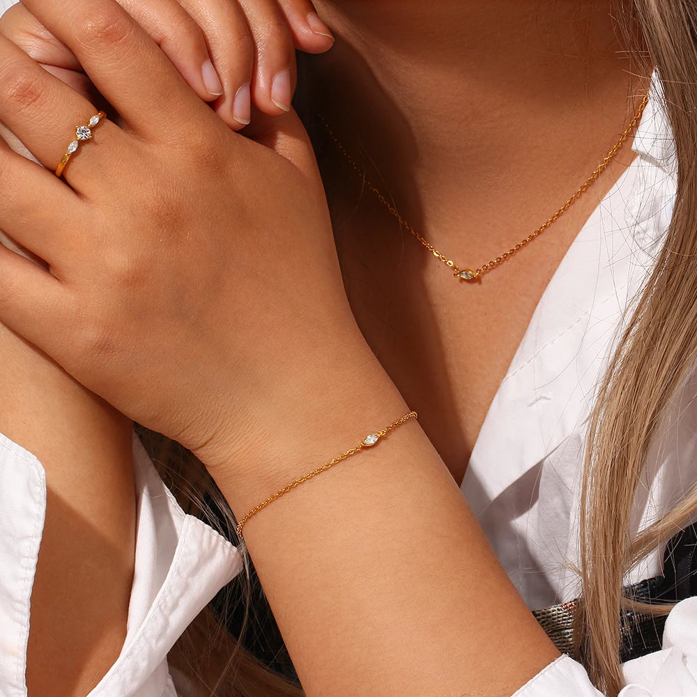 2022 New Arrivals Luxury Jewelry Set 18K Gold Plated Stainless Steel Oval Cubic Zirconia Diamond Stud Earring Bracelet Necklace