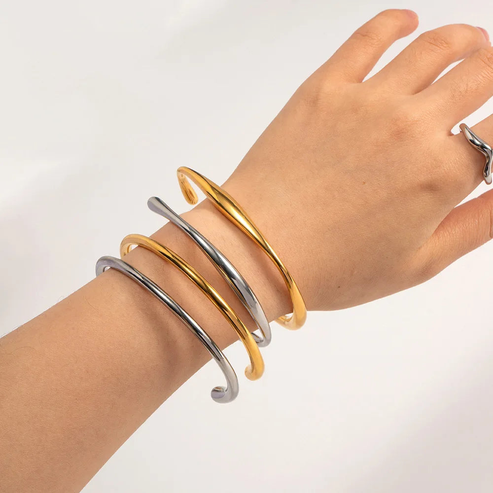 New Design Stainless Steel Irregular Bangle Bracelet for Lady Waterproof Gold Plated Cuff Bracelet Open Size Wholesale Jewelry