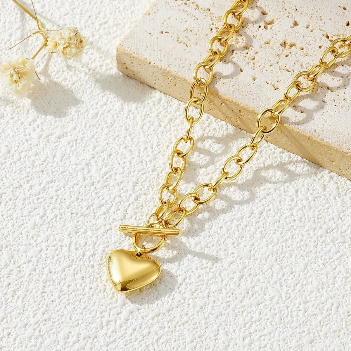 The New Trending Jewelry of Heart-shaped Stainless Steel Chain Fashion Pendant Hip-hop Style Charming Woman Necklace