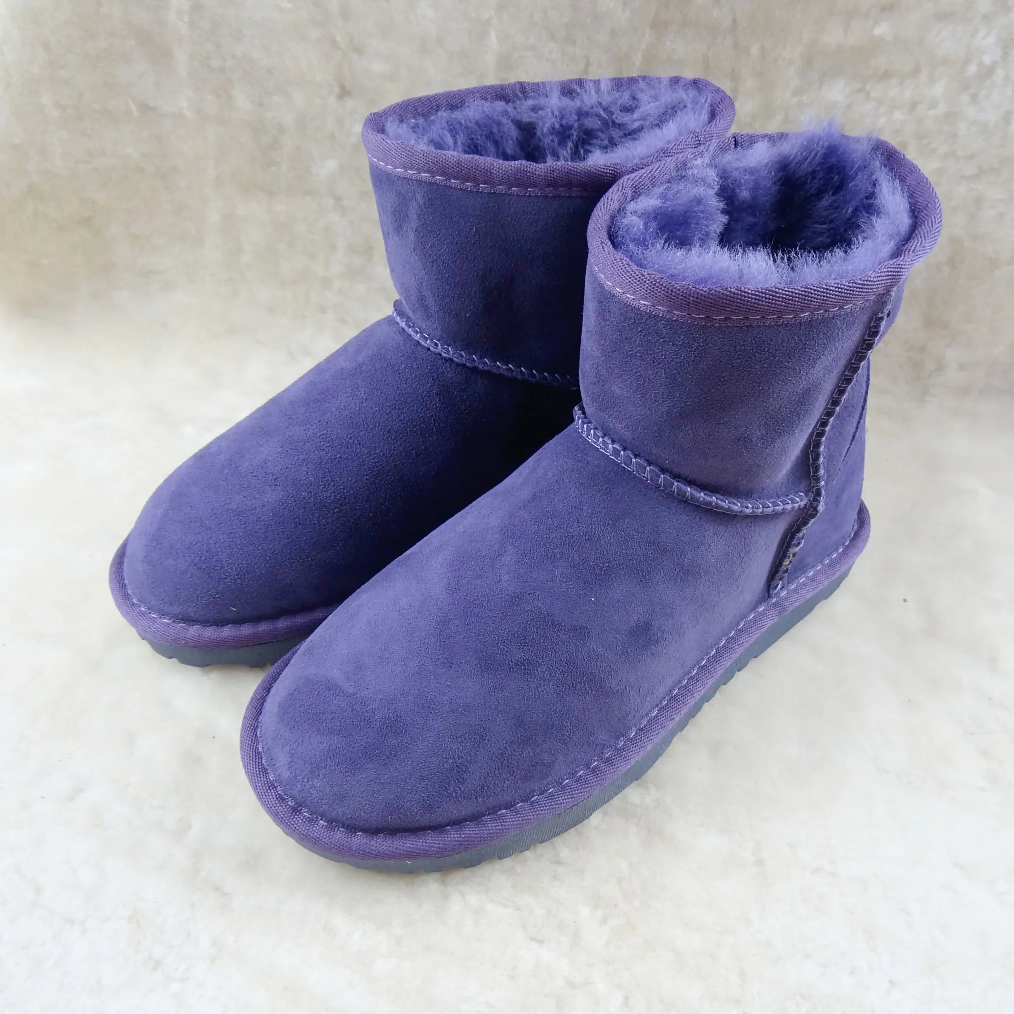 Sample Support Wholesale Classical Style Winter Warm Real Sheepskin Boots  Furry  Snow Boots for Women