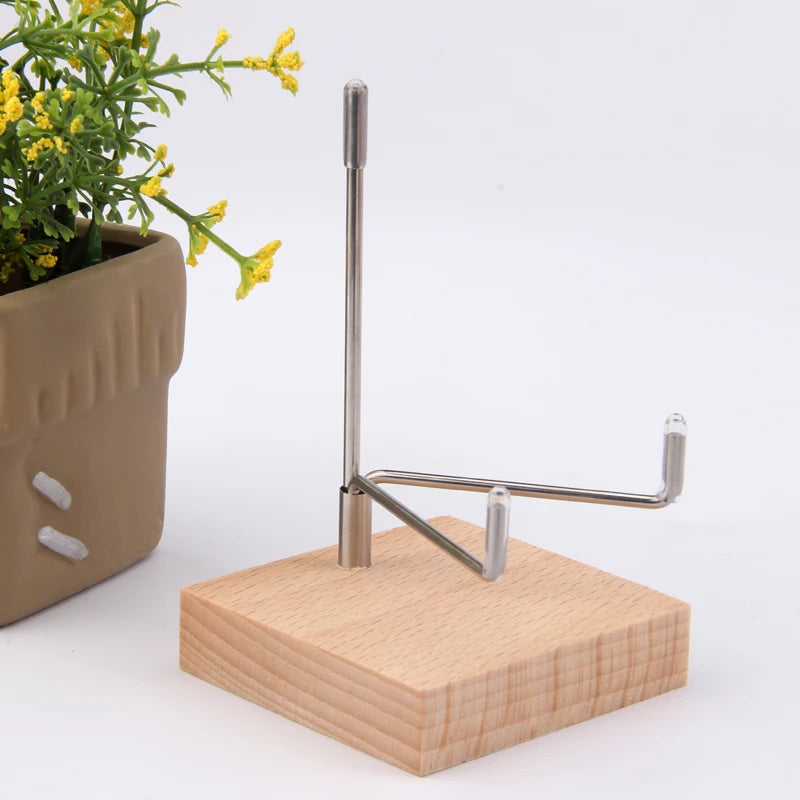 New Arrival Silver Chromed Foldable 6.5x6.5 Metal Wood Bottom Crystal Display Rack Mineral Display Stand for Garment Stands