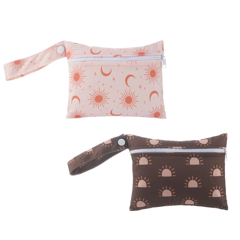 Reusable 18*14cm Single Zipper Pocket Tote Small Size Wet Bag Organizer for Menstrual Pads and Cloth Diapers Logo Print Design