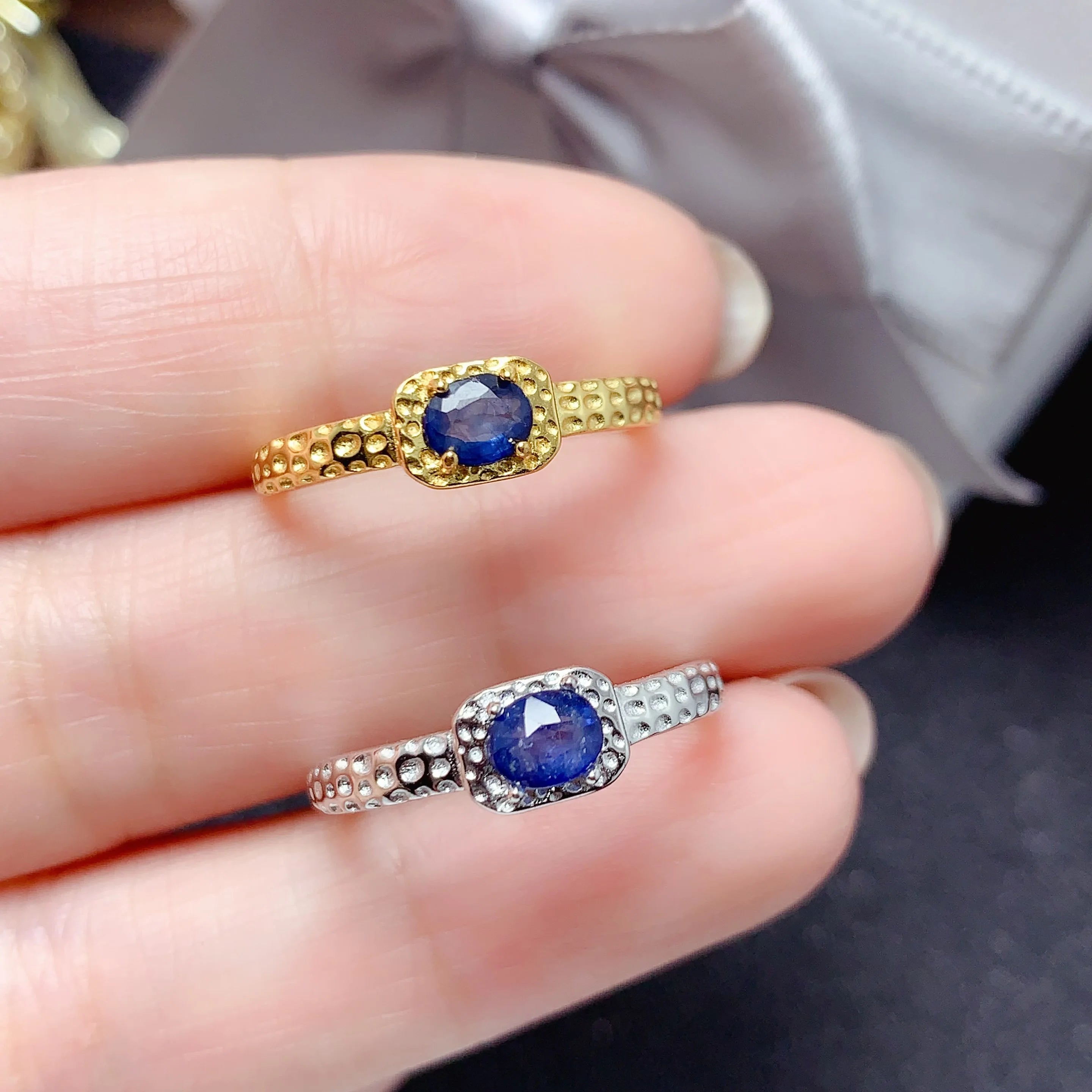 Factory Supply 925 Sterling Silver Wedding Ring Gold-Plated Natural Sapphire Baguette Classic Oval Cut for Women's Party