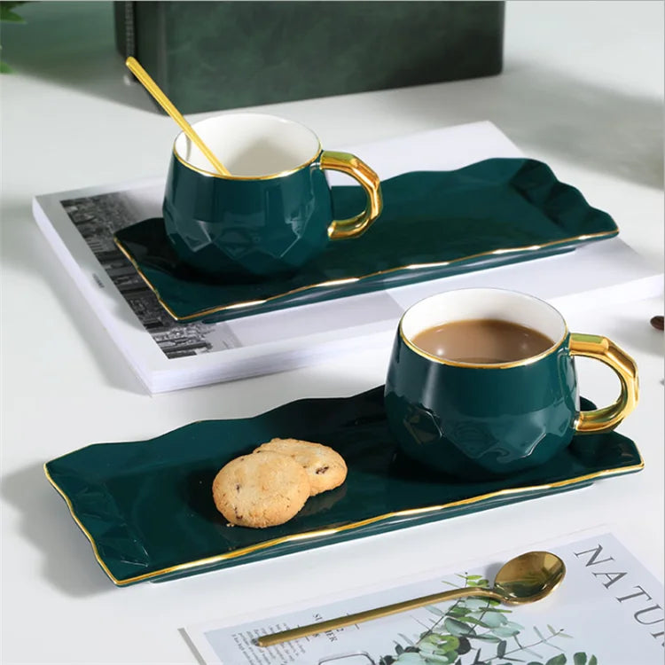 Factory Prices Personalized Geometrical Design Modern Cheap Handmade Porcelain Tea Cup Saucer Golden Handle Food Contact Safe