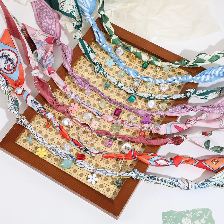 G4497 Wholesale Convertible Silk Scarf Necklace with Charms Adjustable Statement Jewelry Rhinestone Flower Heart Charms Necklace