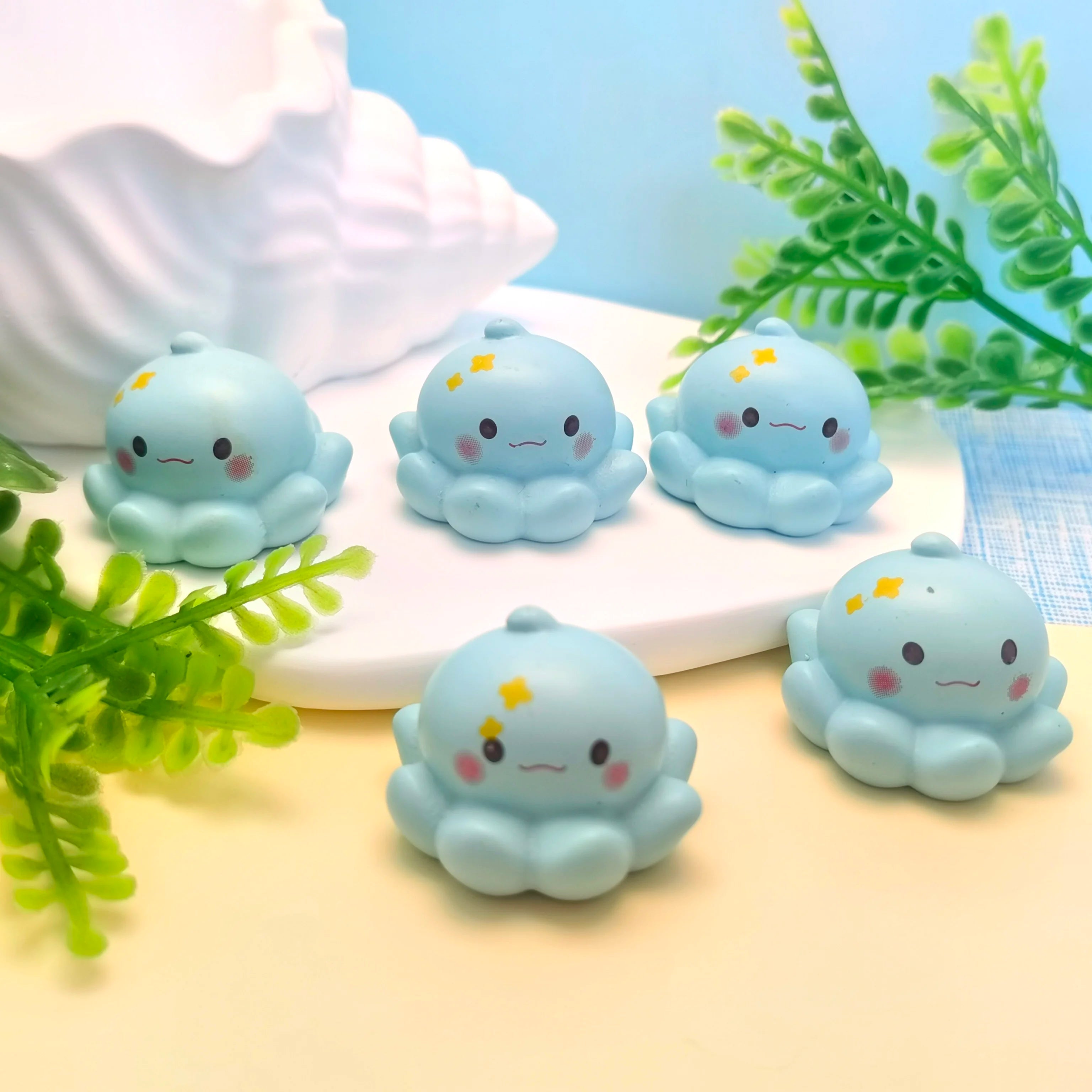 100Pcs Kawaii Cartoon Cute Colorful Octopus Miniature Fish Tank Ornament Creative Fashion Kawaii Aquarium Decoration Accessories