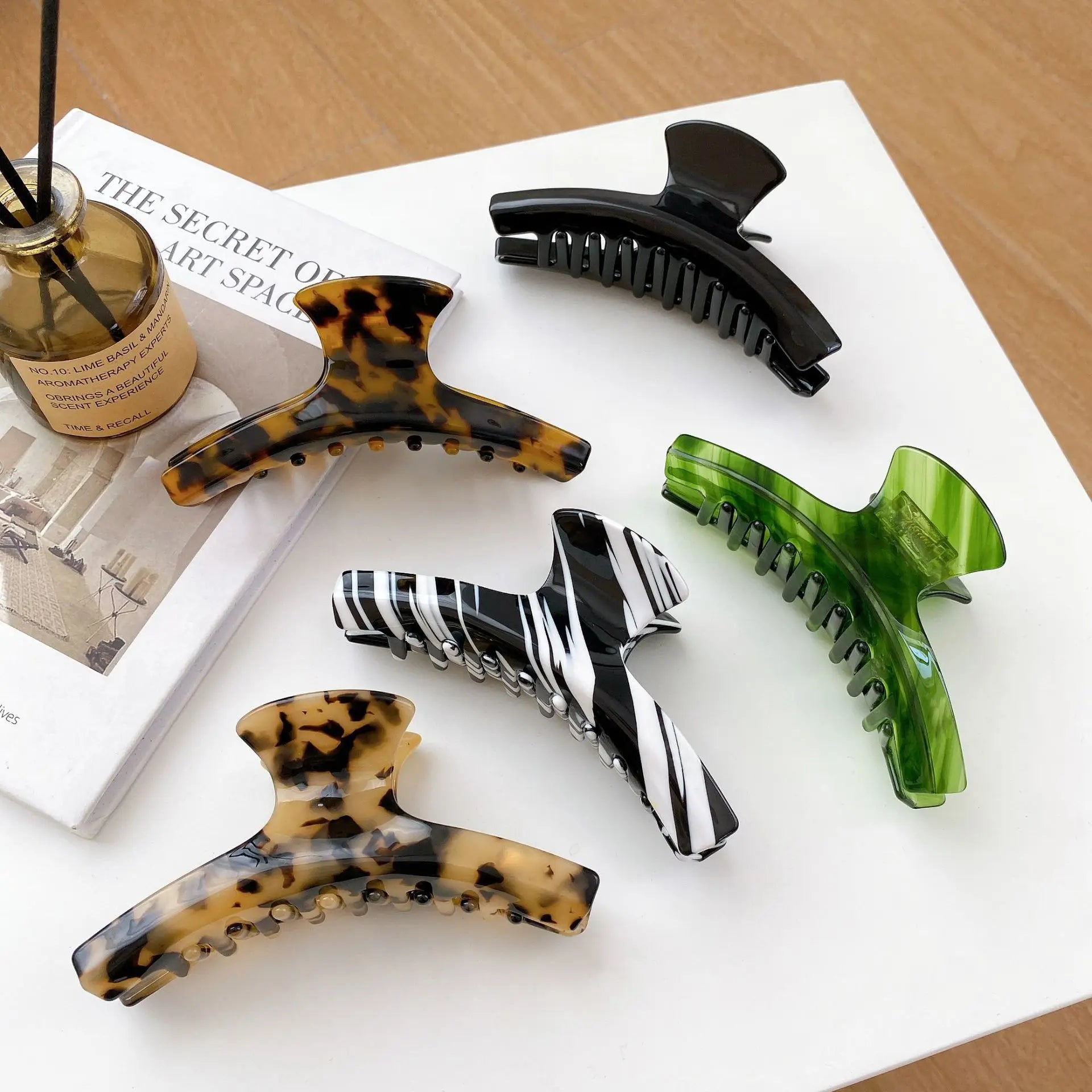 DOWELL 2022 Korean Wholesale Large Hair Claw Clip for Thick Hair Acetate Hair Claw Clips