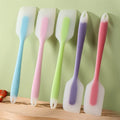 One Piece Design Solid Heat-Resistant Non Stick Kitchen Utensil Transparent Color Silicone Spatula for Baking Tools