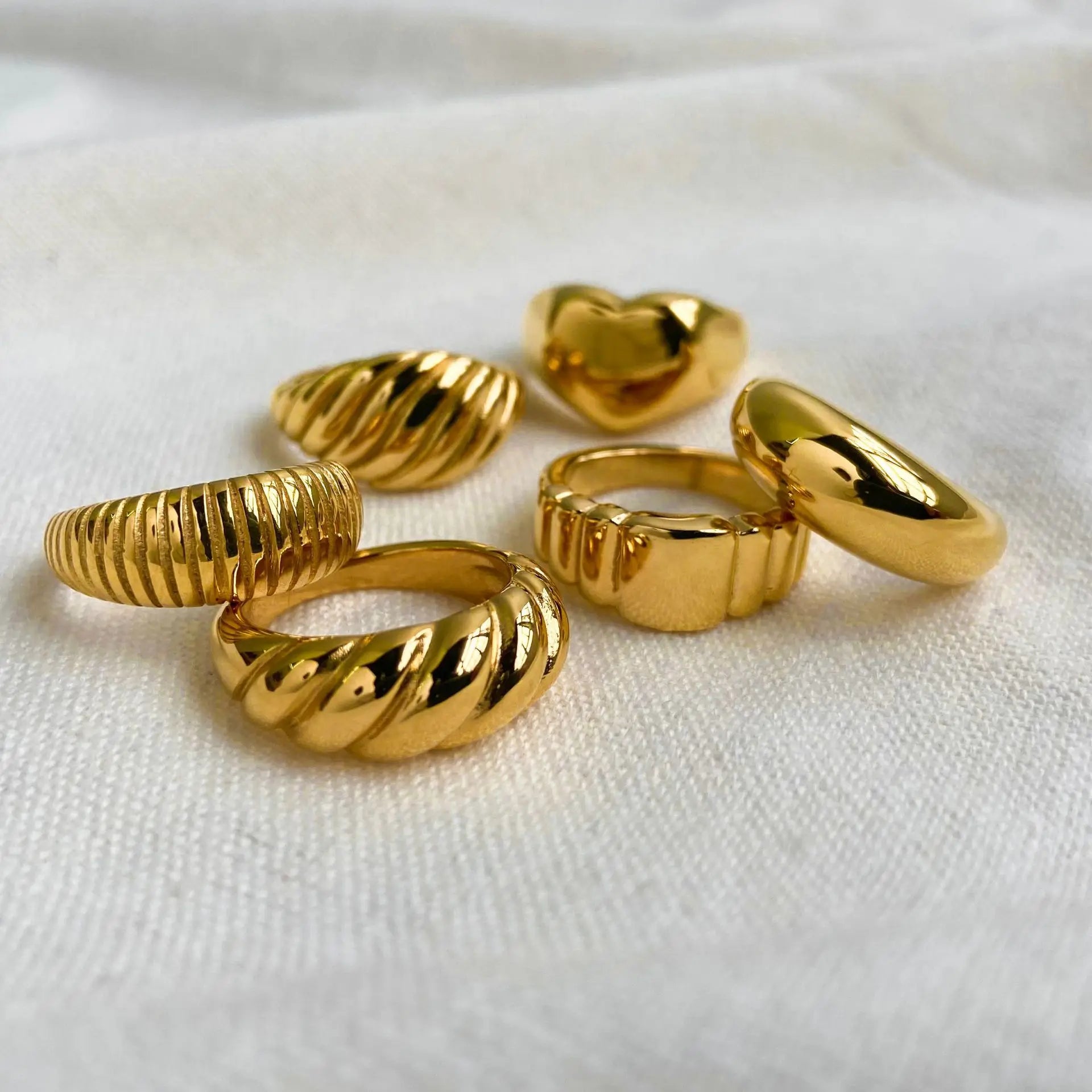 Waterproof Tarnish Free Minimalist Jewelry Hypoallergenic Chunky Ring 316L Women Gold 18k Plated Stainless Steel Finger Rings