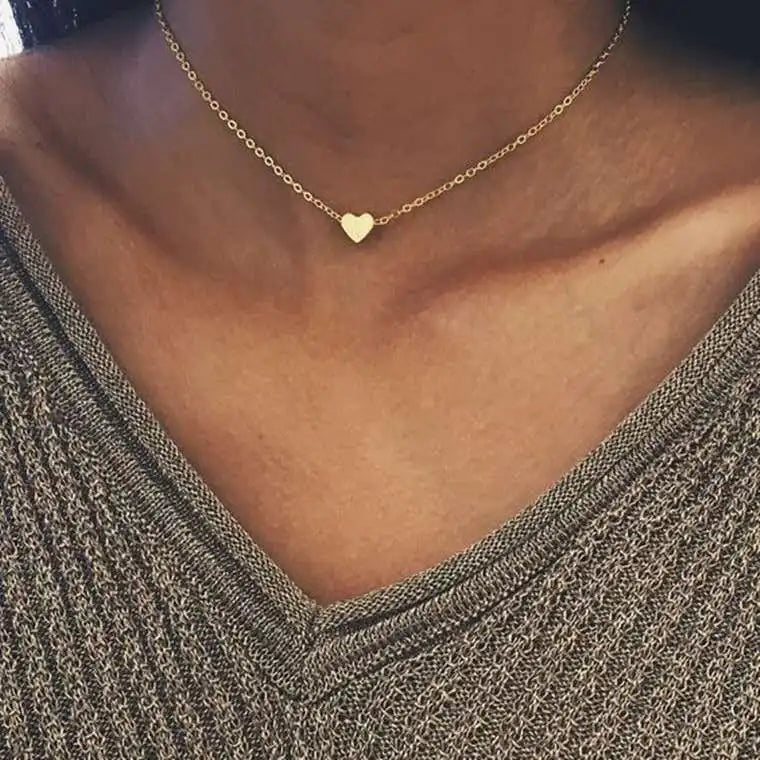 Tiny Heart Necklace for Women Short Chain Heart Pendant Necklace Gift Ethnic Bohemian Choker Necklace Wholesale