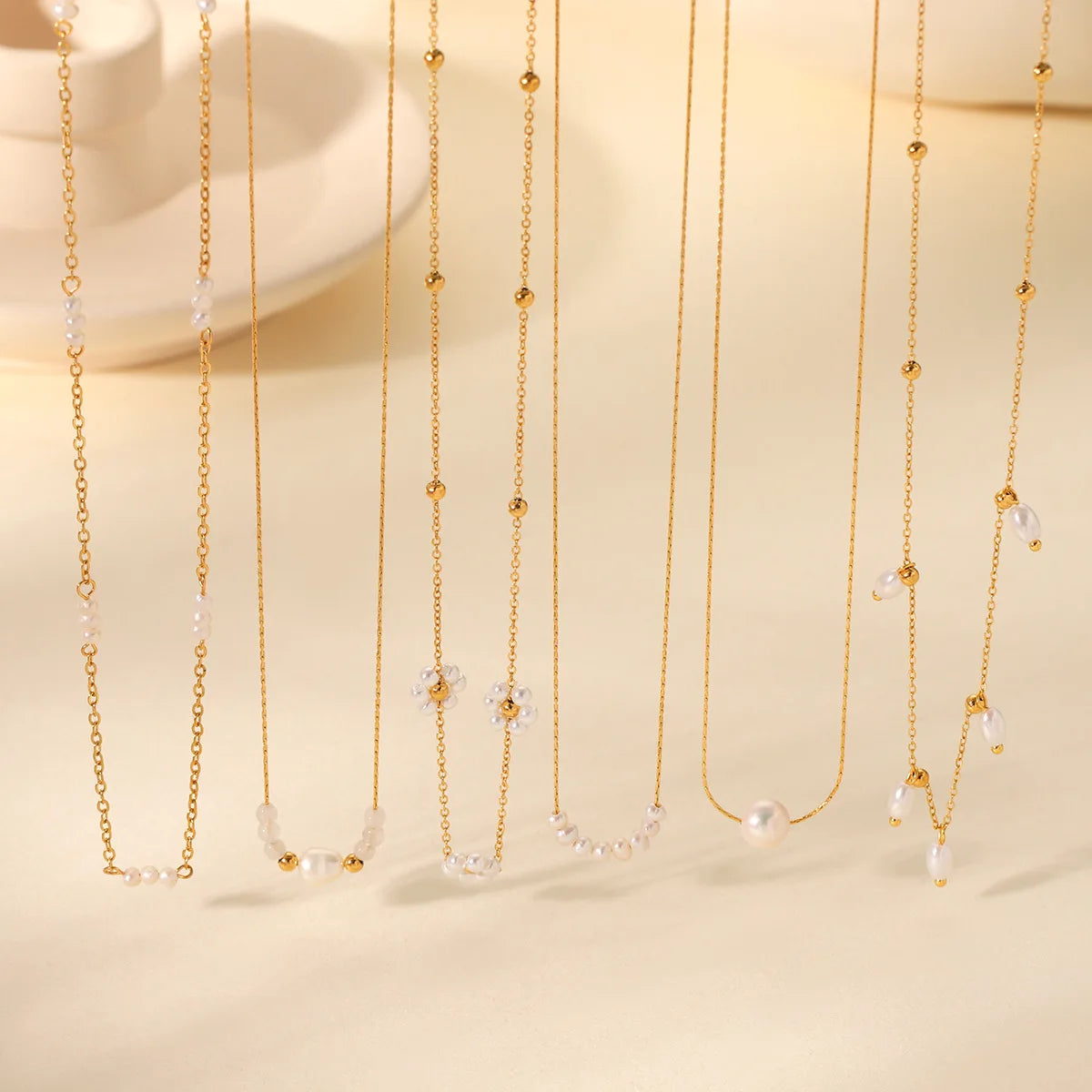 French Retro Freshwater Pearl Necklace for Women Temperament Beaded Stainless Steel Clavicle Chain Choker Non-Fading