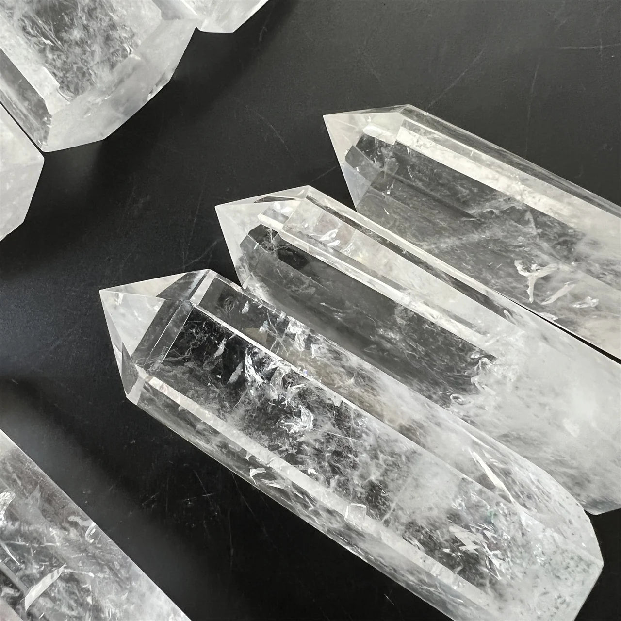 High Quality Natural Clear Quartz Crystal Point Wand Polished Stone Tower for Fashionable Healing Decor Model Technique