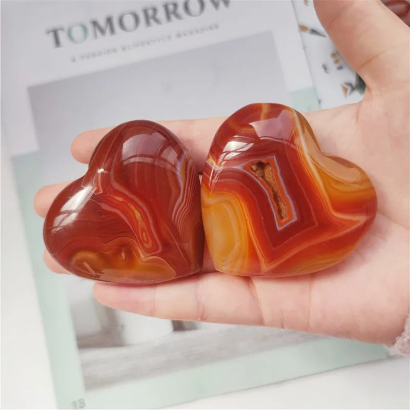 6 cm Wholesale Natural Gemstone Folk Crafts New Moon Love & Heart Shape Sardonyx for Decor