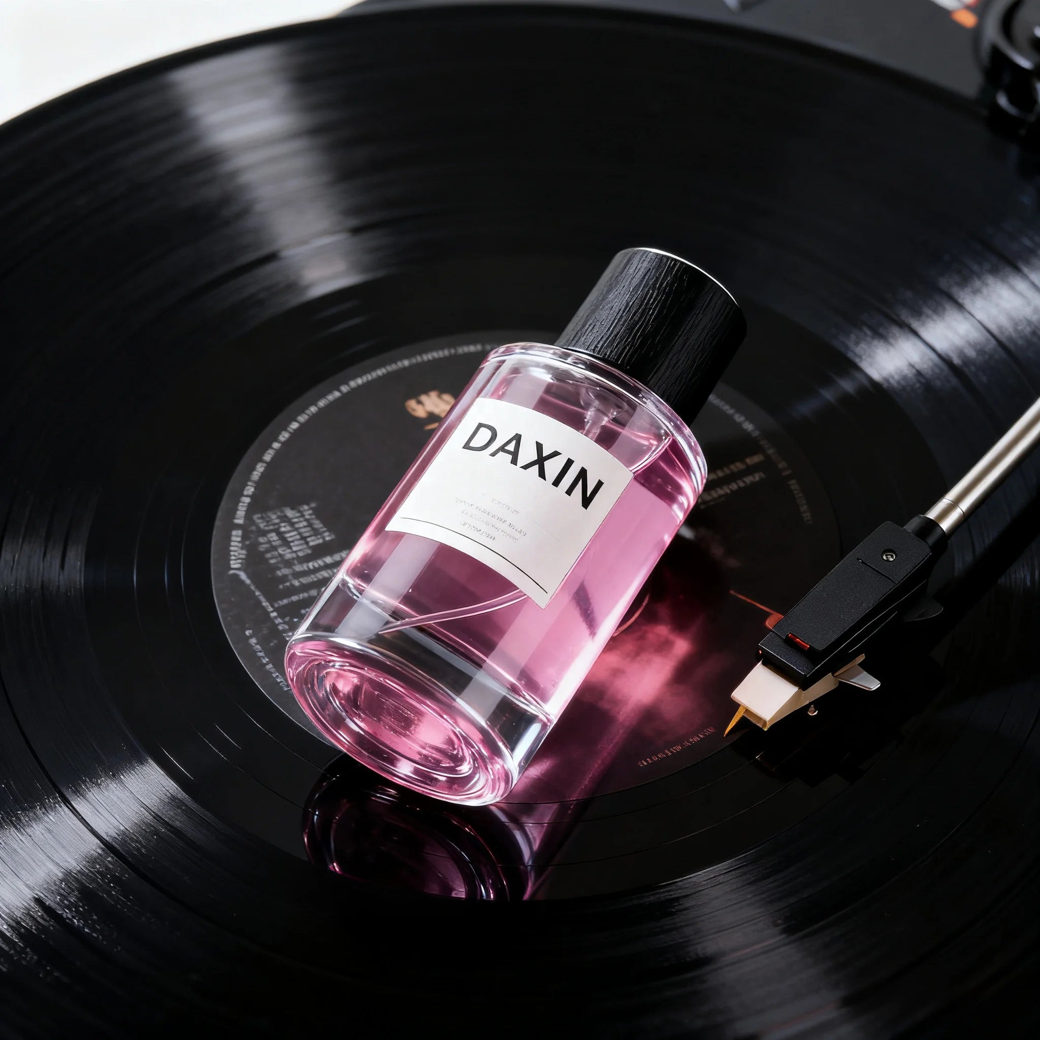 Luxury Thick Bottom Perfume Bottle Clear Unique Shape 30ml 50ml 100ml Glass Perfume Bottle for Men's Portable Press Spray air