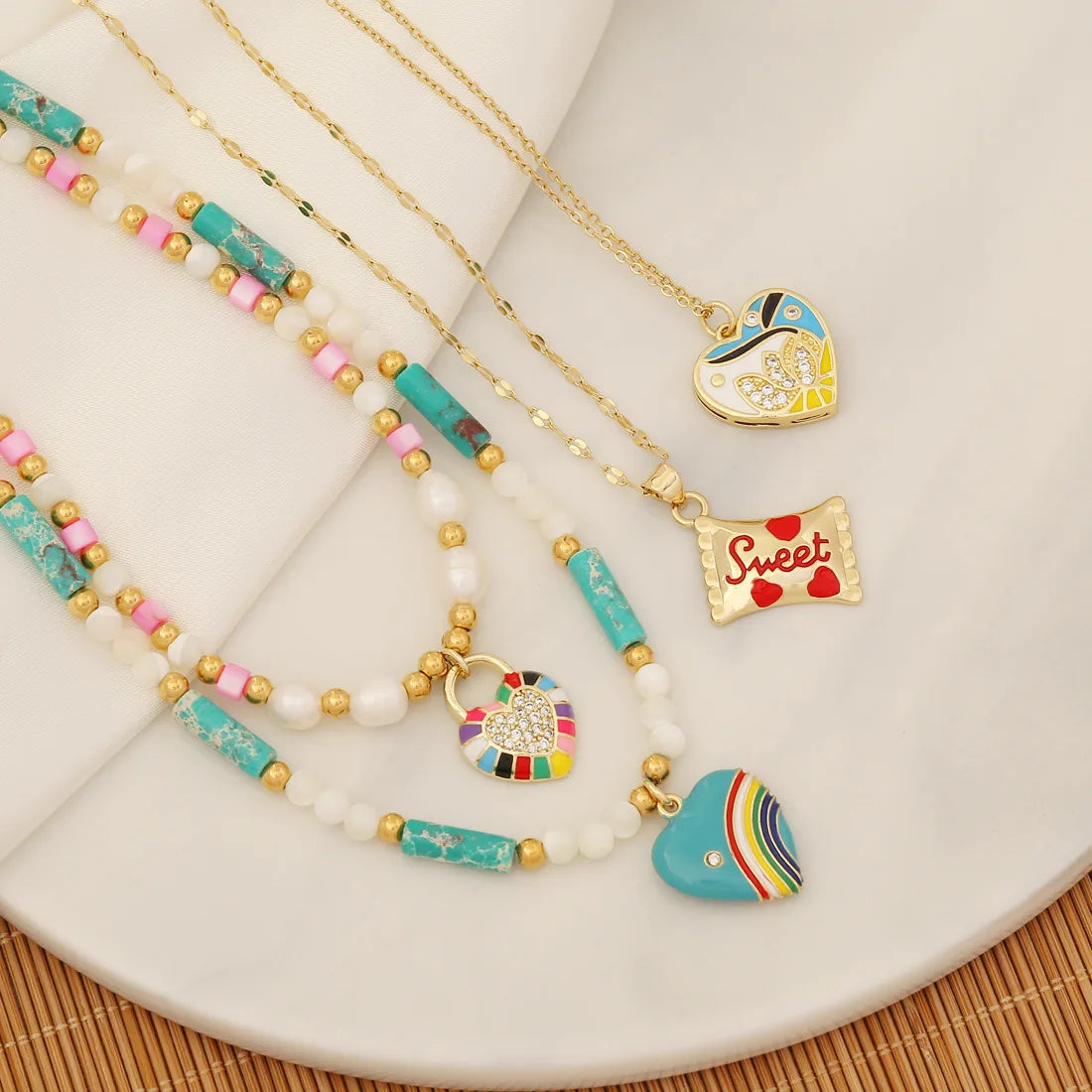 Fashion Brass Pearl Natural Stone Beaded Necklace Love Heart Pendant Necklace for Women Everyday