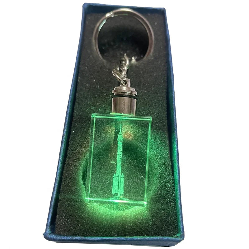 Promotion Creative ROCKET Keyrings Astronaut Fire Arrow Aircraft Engine Rocket Keychain with Led Flashlight
