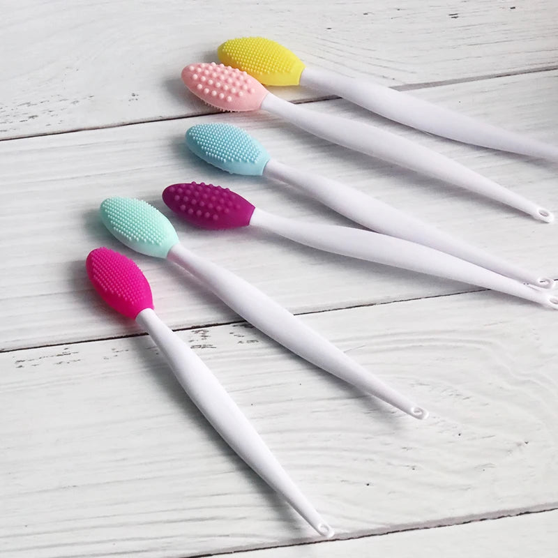 Double Side Soft Lip Scrub Brush Tool White Black Handle Silicone Exfoliating Lip Nose Brush for Peeling Lips Plump Smoother