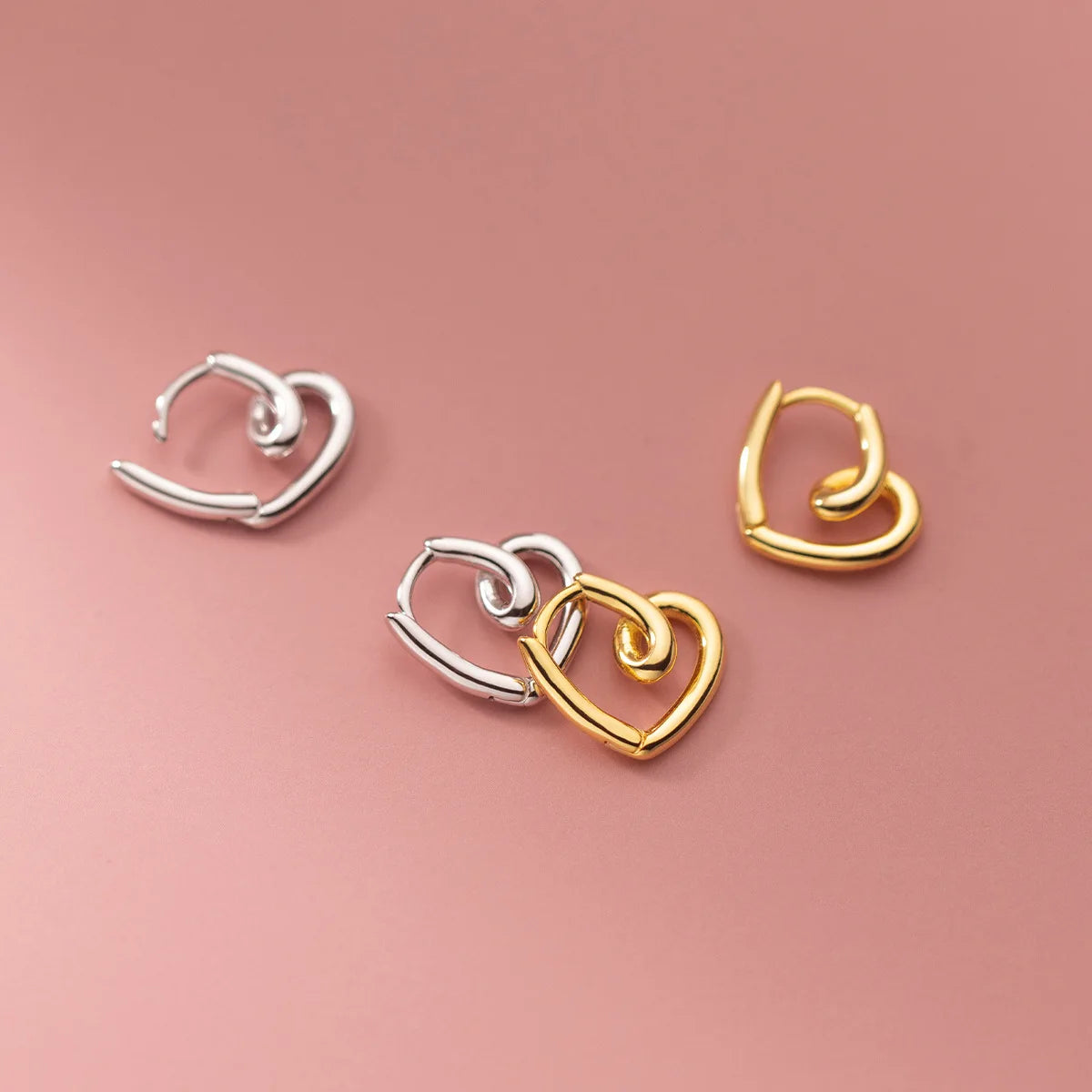 S925 Sterling Silver INS Simple Love Heart Earrings Personality 18K Gold Plated Hoop Earrings Fashion Jewelry Earrings Women
