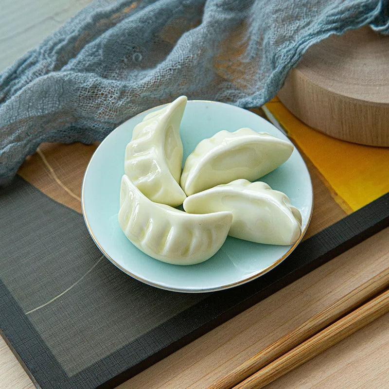 Creative Ceramic Dumpling Shape Chopstick Rest Personalized Table Decoration Ceramic Chopstick Holder Stand for Knife Fork Spoon