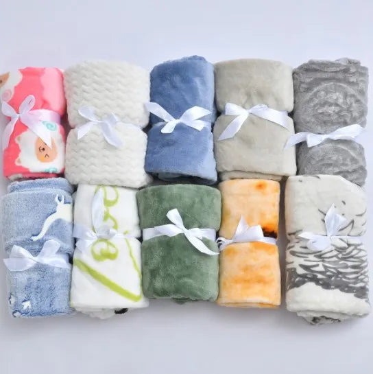 Thickened Coral Velvet Pet Blanket Flannel Material for Dogs and Cats