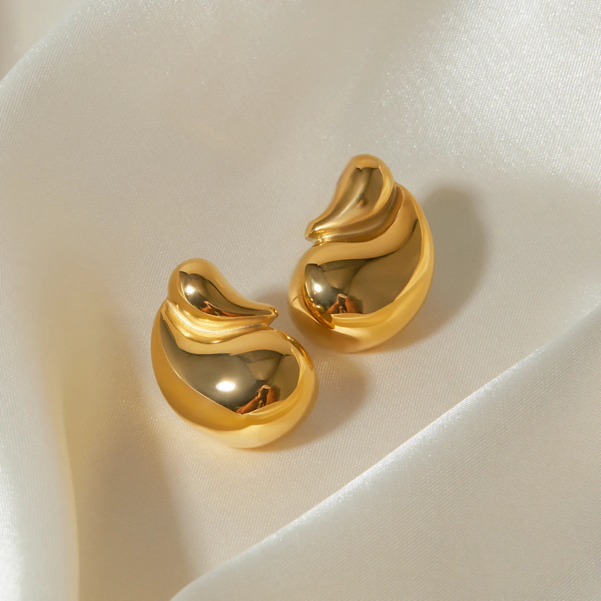 J&D Stainless Steel 18K Gold Plated Jewelry Gift Smooth Double Teardrop Water Drop Chunky Earring Women