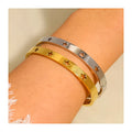 New Arrival 18K Stainless Steel Hollow Star Shapes Waterproof Cuff Bracelets Hypoallergenic Star Bangles for Women Fashionable