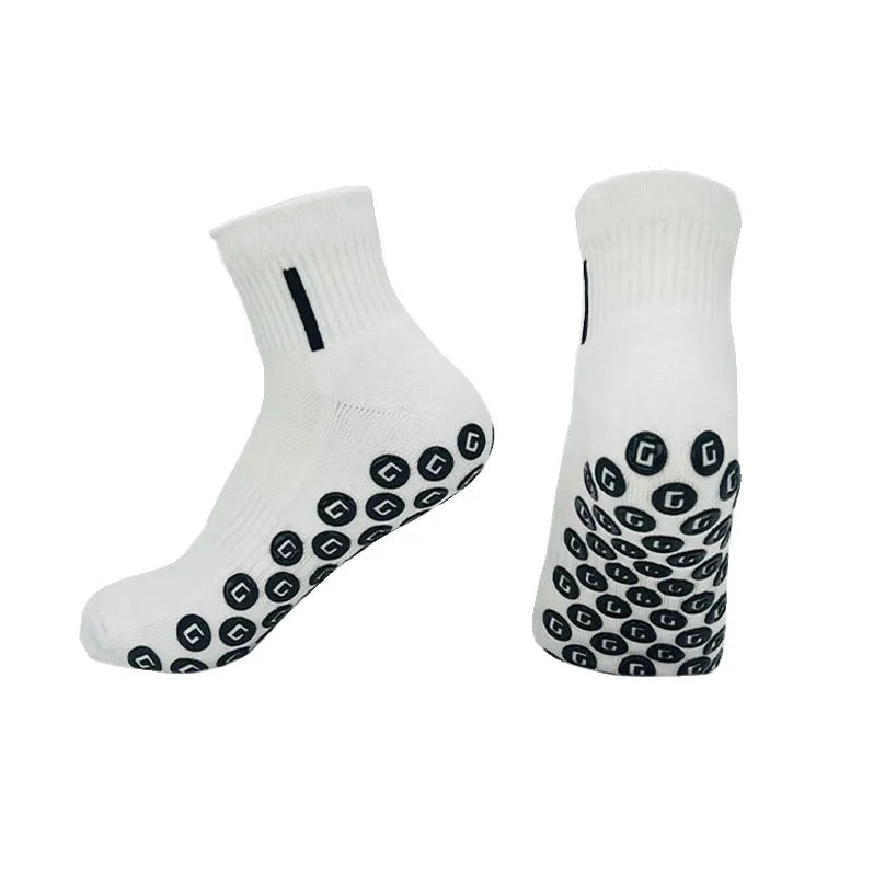 Customized Non-Slip Grip Outdoor Mens Soccer Silicon Bottom Non Skid Football Basketball Running Athletic Sport Socks